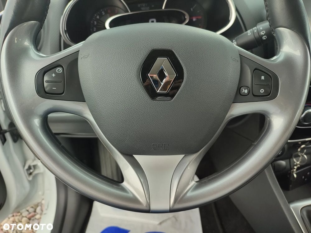 Renault Clio - 26