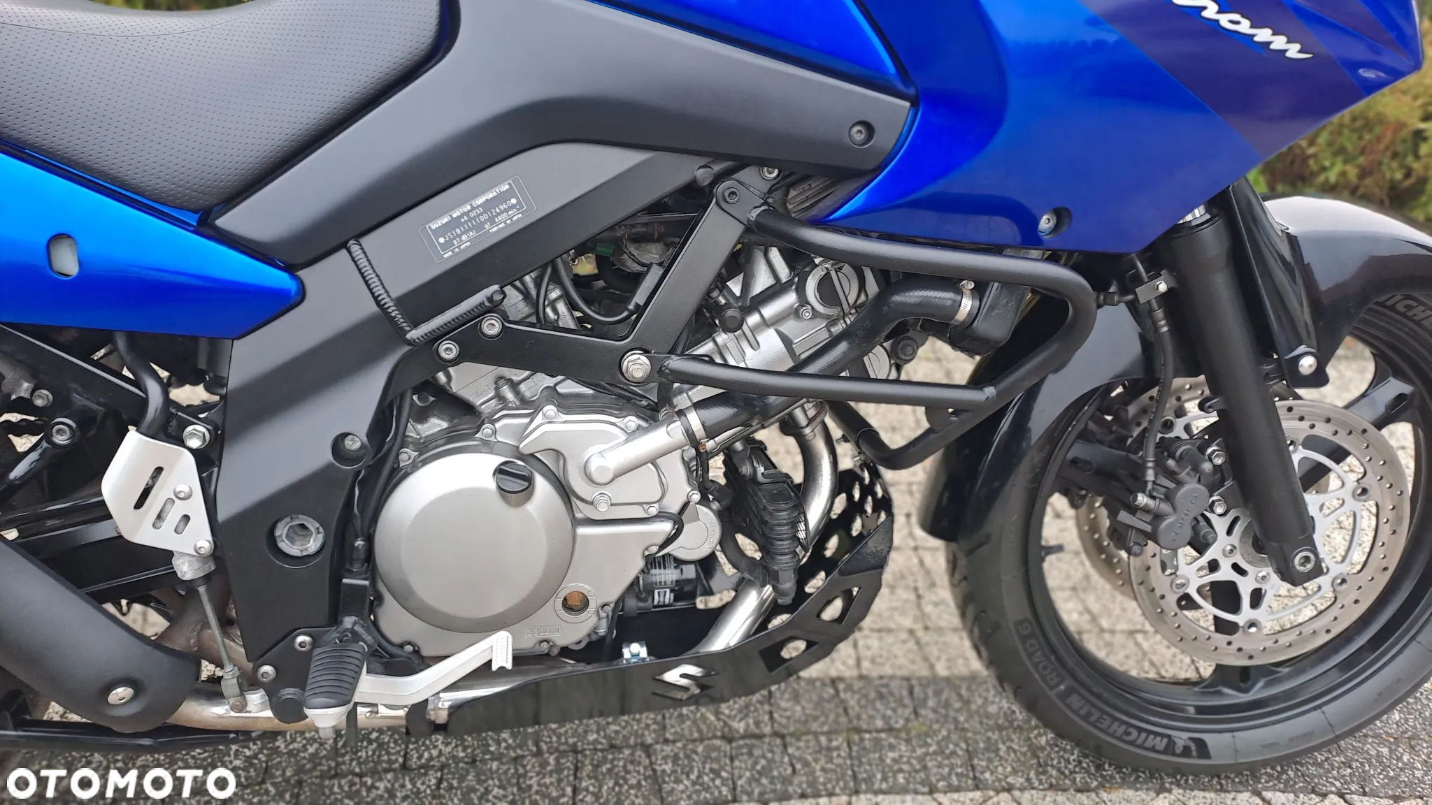 Suzuki DL - 10