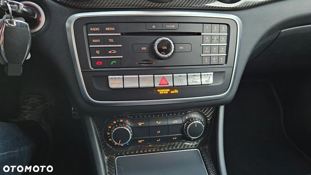 Mercedes-Benz CLA 220 4Matic 7G-DCT AMG Line - 20