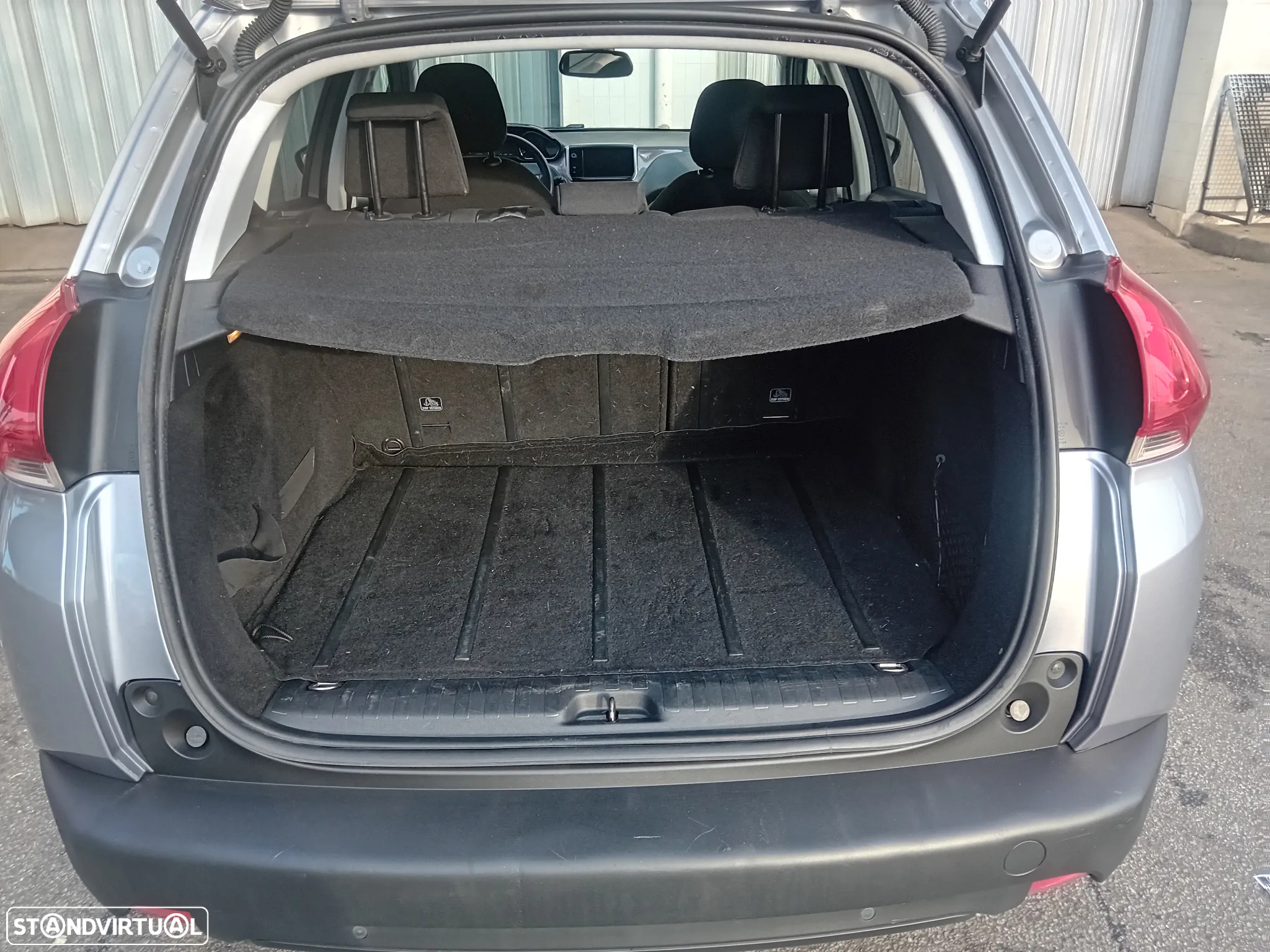 Peugeot 2008 1.4 HDi Active - 10