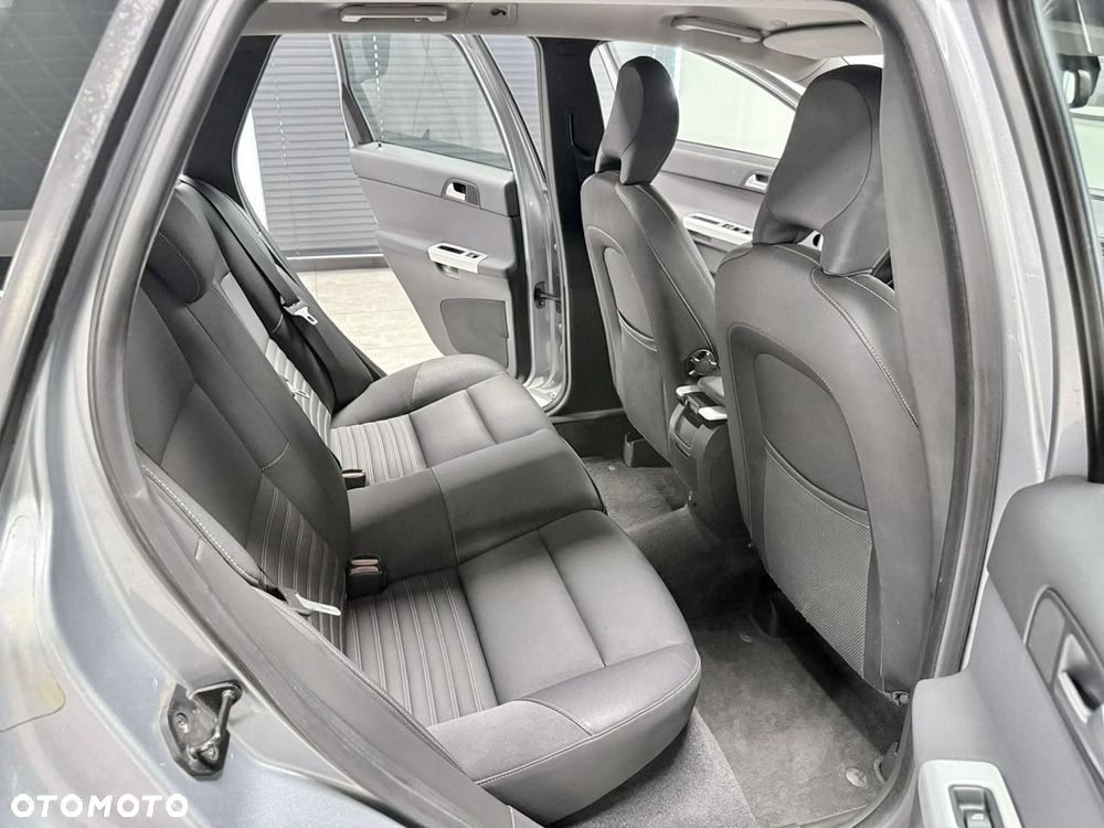 Volvo V50 DPF DRIVe Momentum - 26