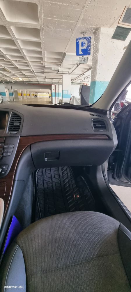 Opel Insignia Sports Tourer 2.0 CDTi Cosmo - 24