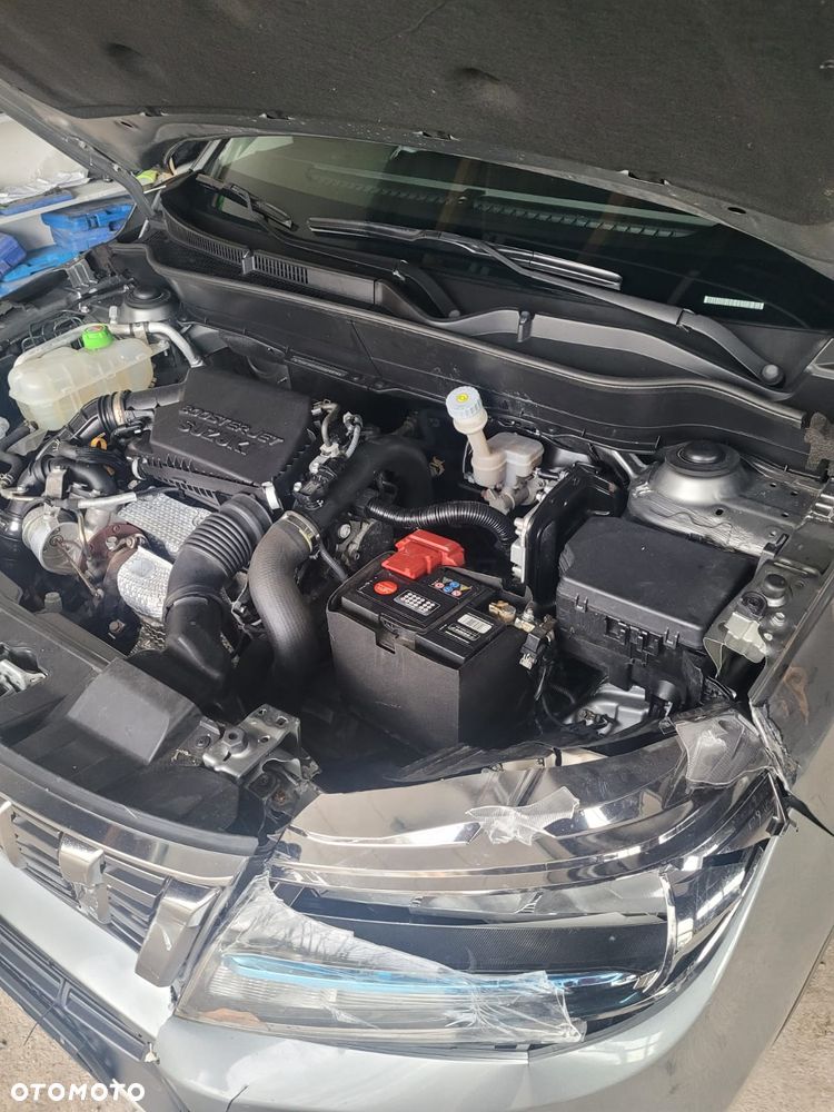 Suzuki Vitara 1.4 Boosterjet Hybrid Allgrip Comfort+ - 11