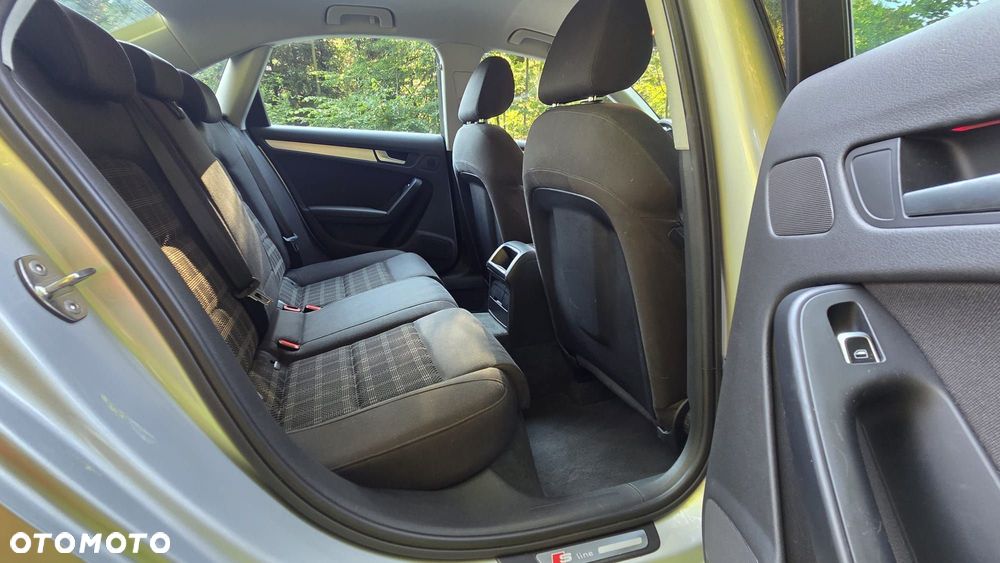 Audi A4 Limousine 2.0 TDI DPF quattro S line Sportpaket - 8