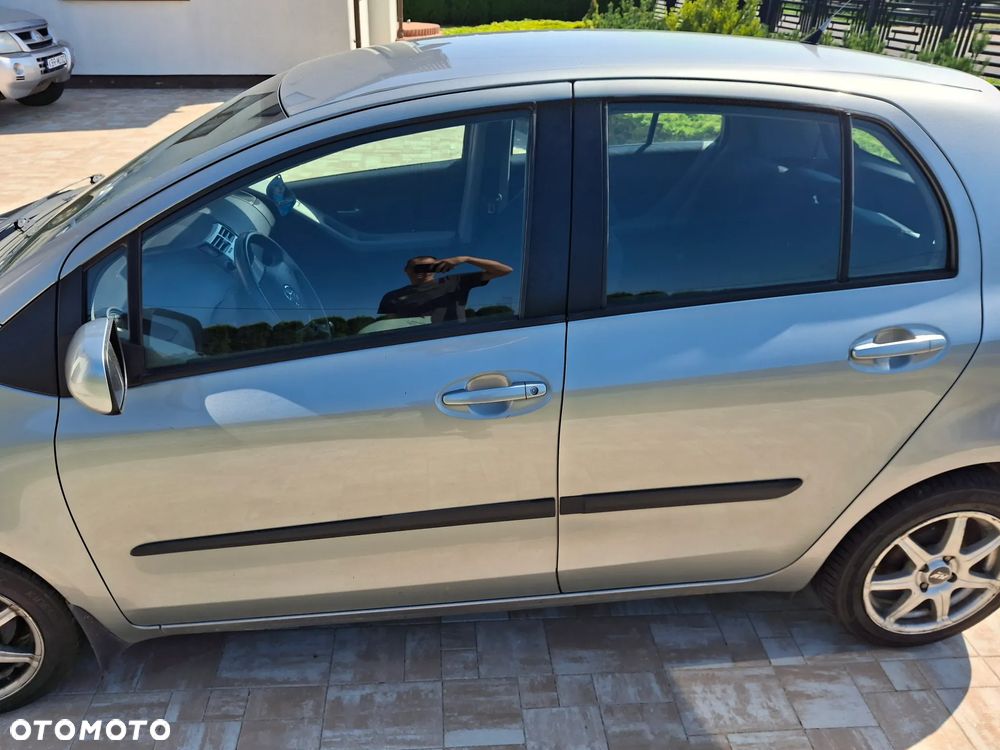 Toyota Yaris 1.3 Sol - 10