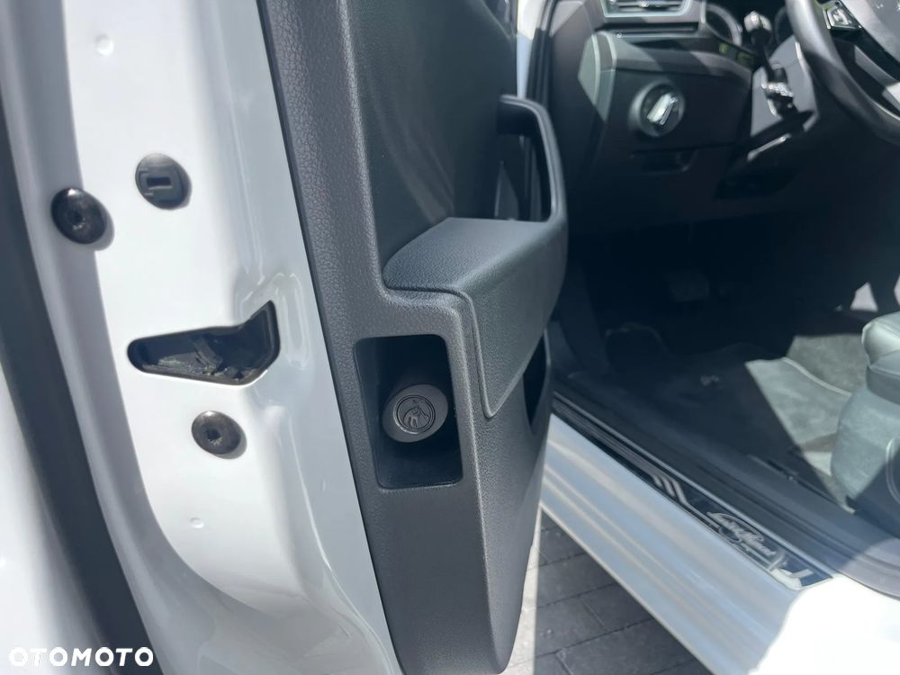 Skoda Superb 2.0 TDI L&K DSG - 20