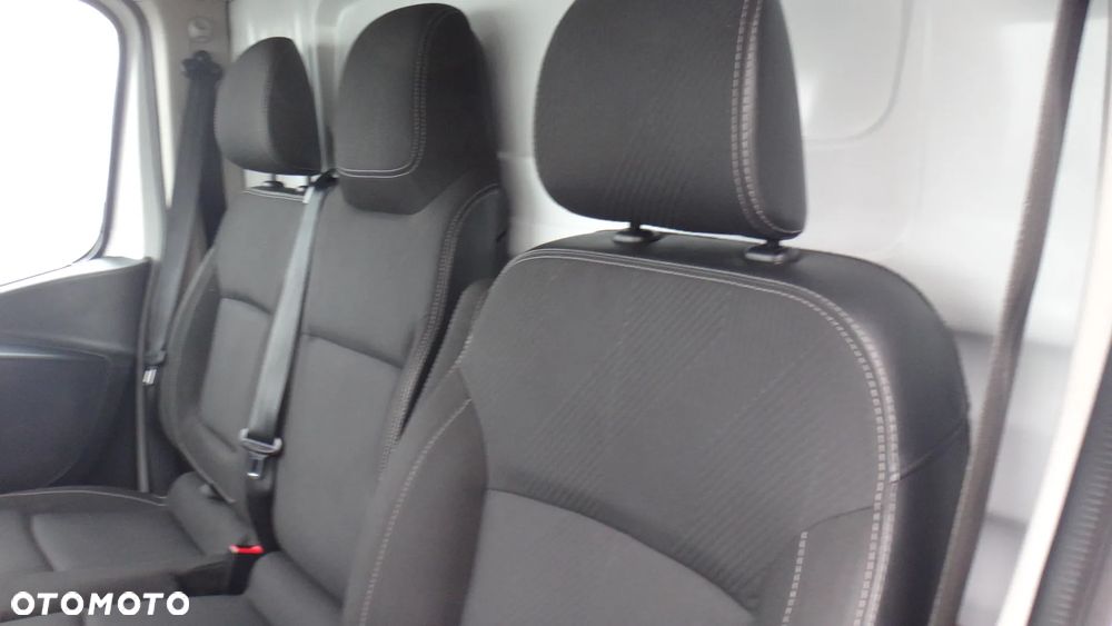 Renault Trafic - 10