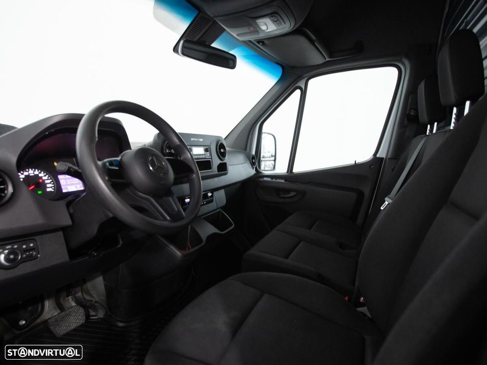Mercedes-Benz E-SPRINTER - 8