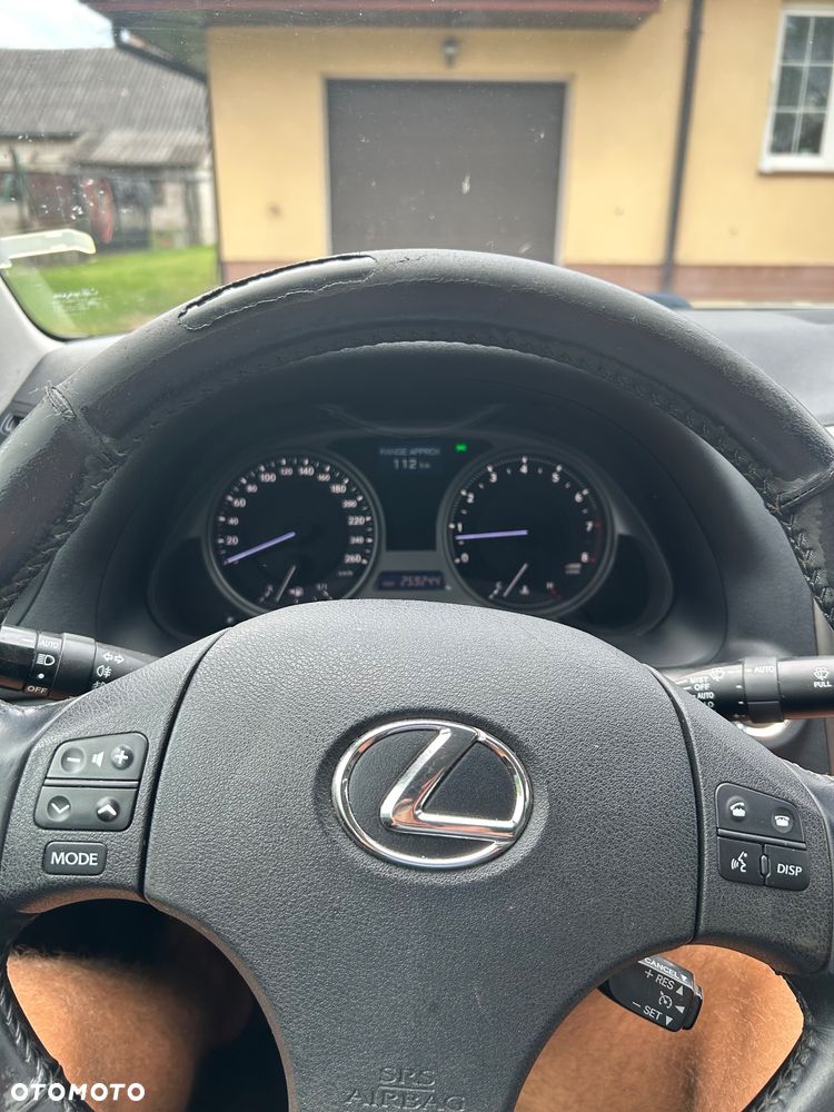 Lexus IS 250 Prestige - 8