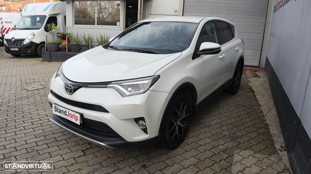 Toyota RAV4 2.0 D-4D 4x2 S&S Executive - 4