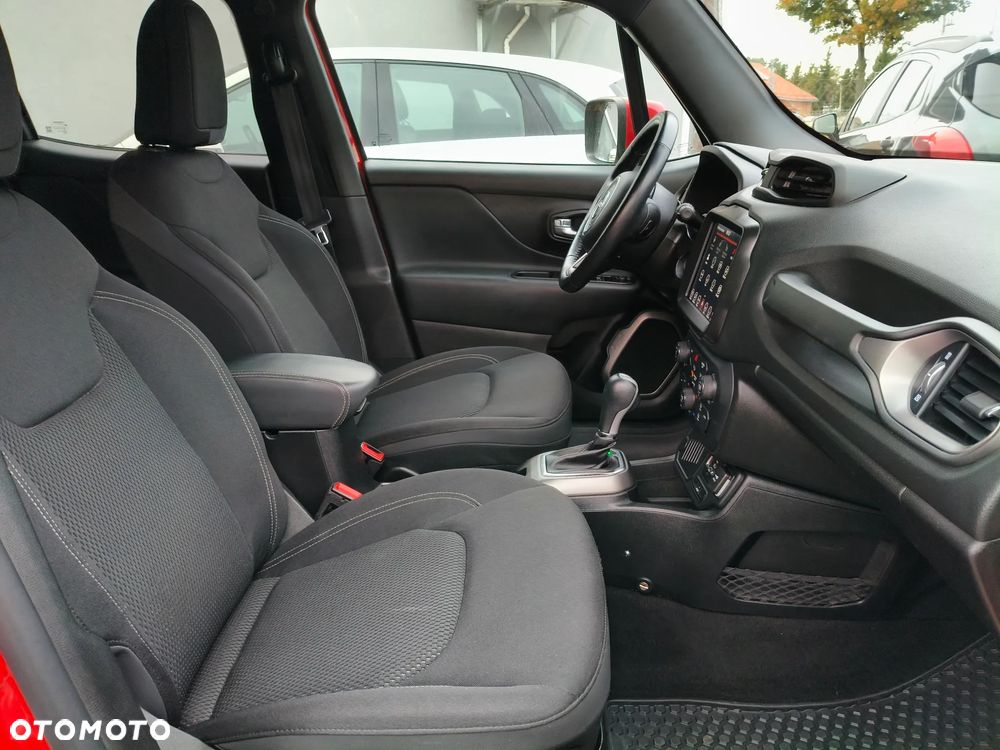 Jeep Renegade - 17