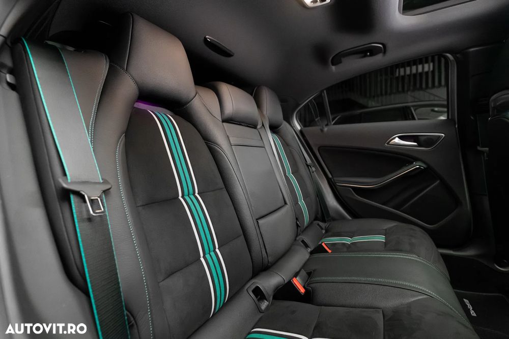 Mercedes-Benz A 45 AMG 4Matic AMG Speedshift 7G-DCT PETRONAS 2015 World Champion Edition - 31