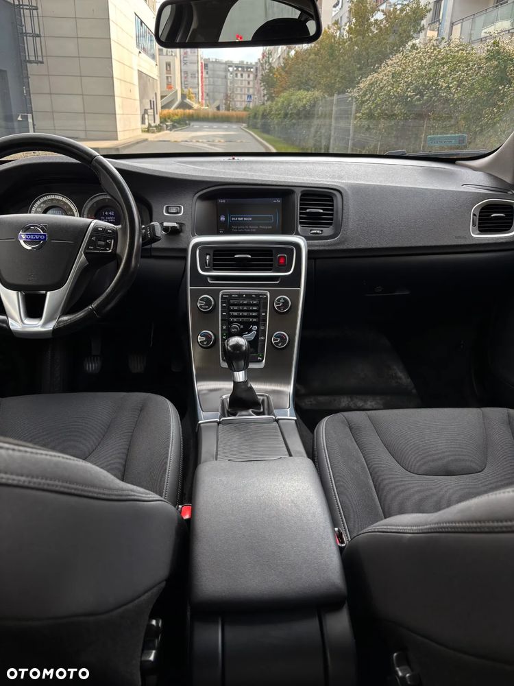 Volvo S60 D3 Momentum - 10