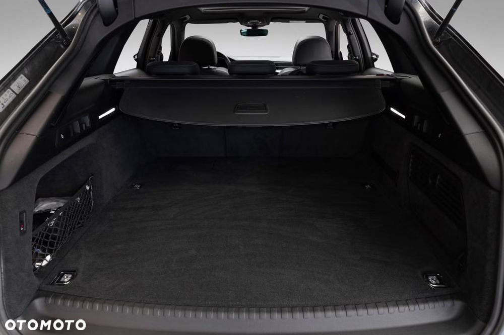 Audi A6 Avant e-tron - 33