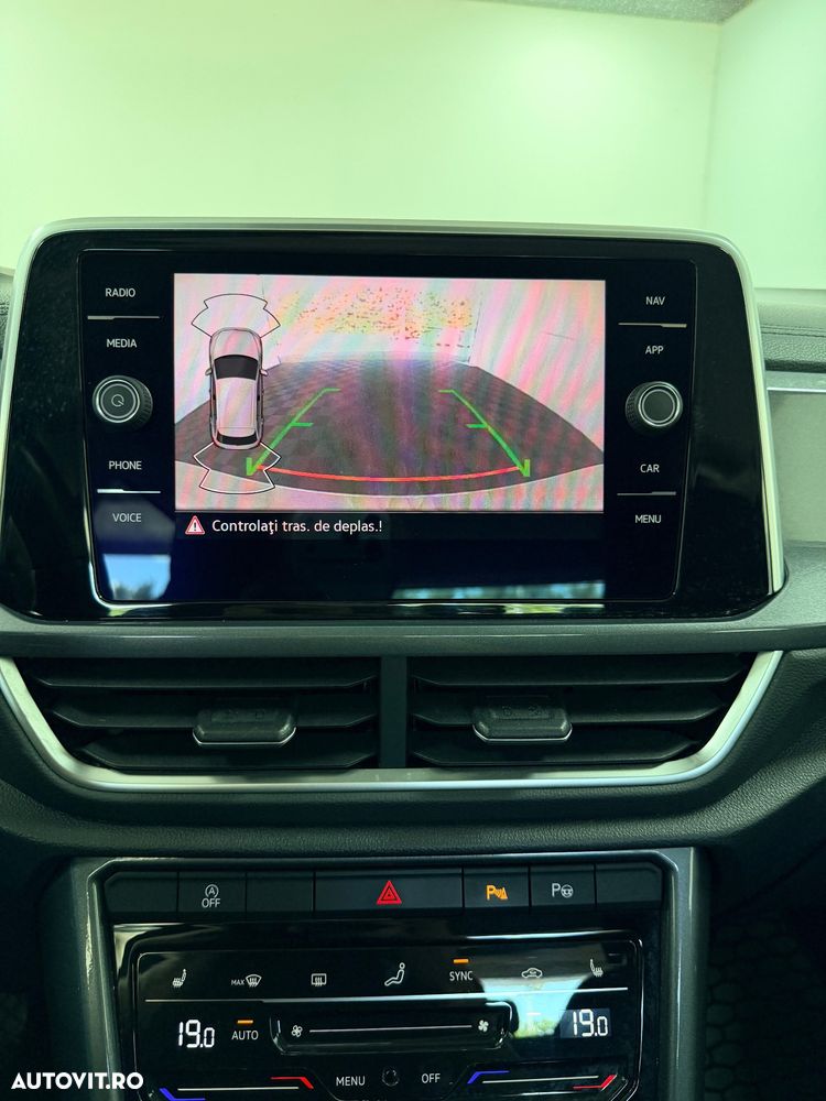 Volkswagen T-Roc 1.5 TSI DSG Style - 18