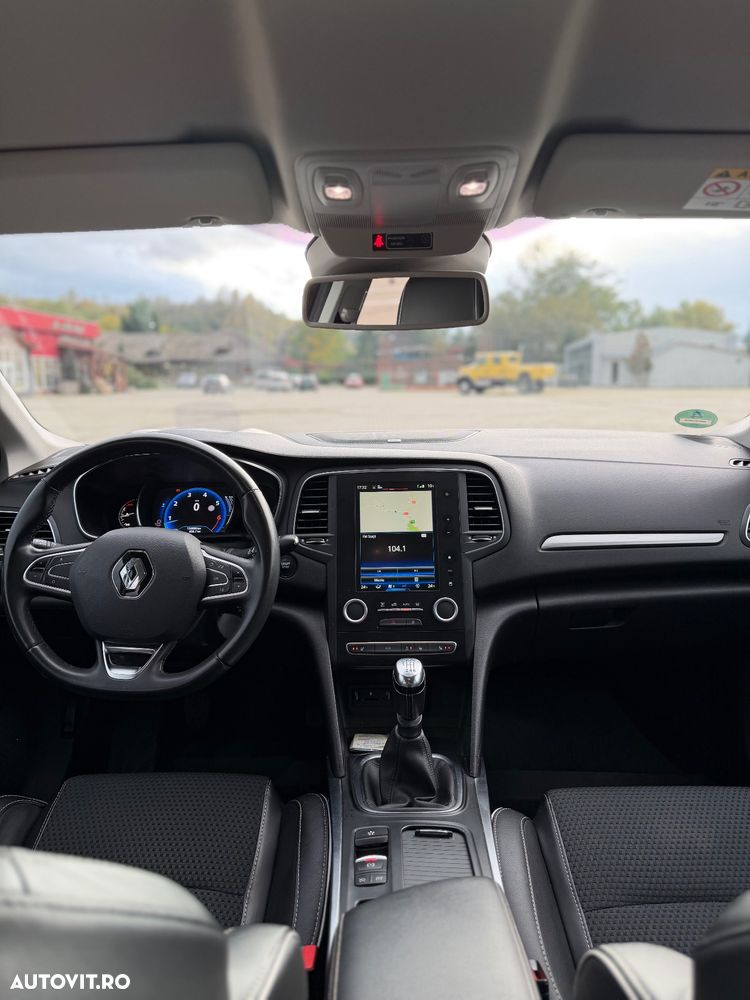 Renault Megane ENERGY TCe 130 BOSE EDITION - 13