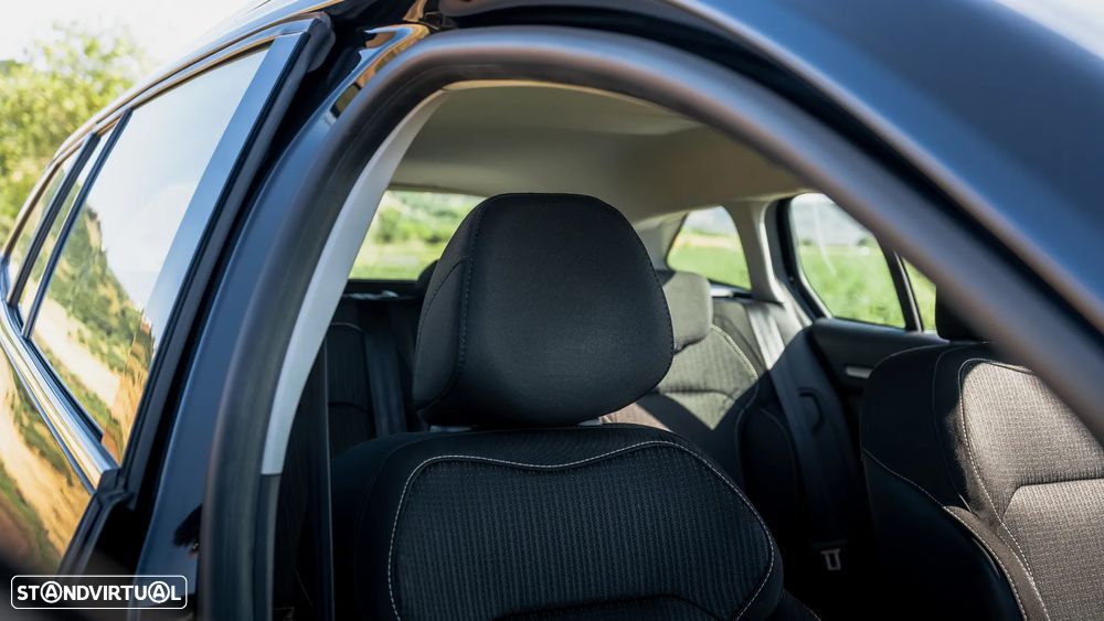 Renault Mégane Sport Tourer 1.5 Blue dCi Limited EDC - 10