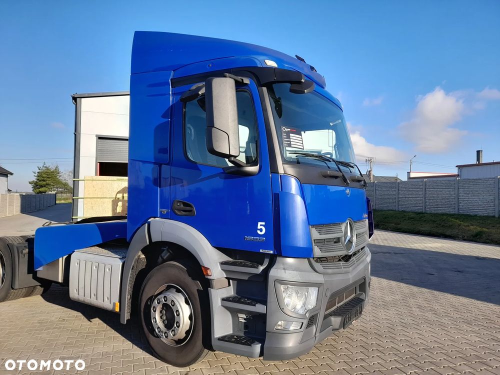 Kabina Mercedes Arocs Actros MP4 ClassicSpace S - 3