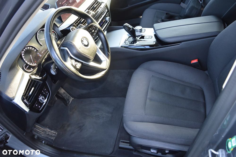 BMW Seria 5 - 15