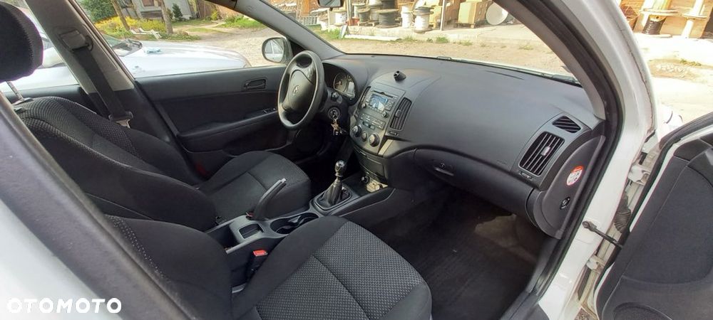 Hyundai i30 1.6 CRDi Classic - 6