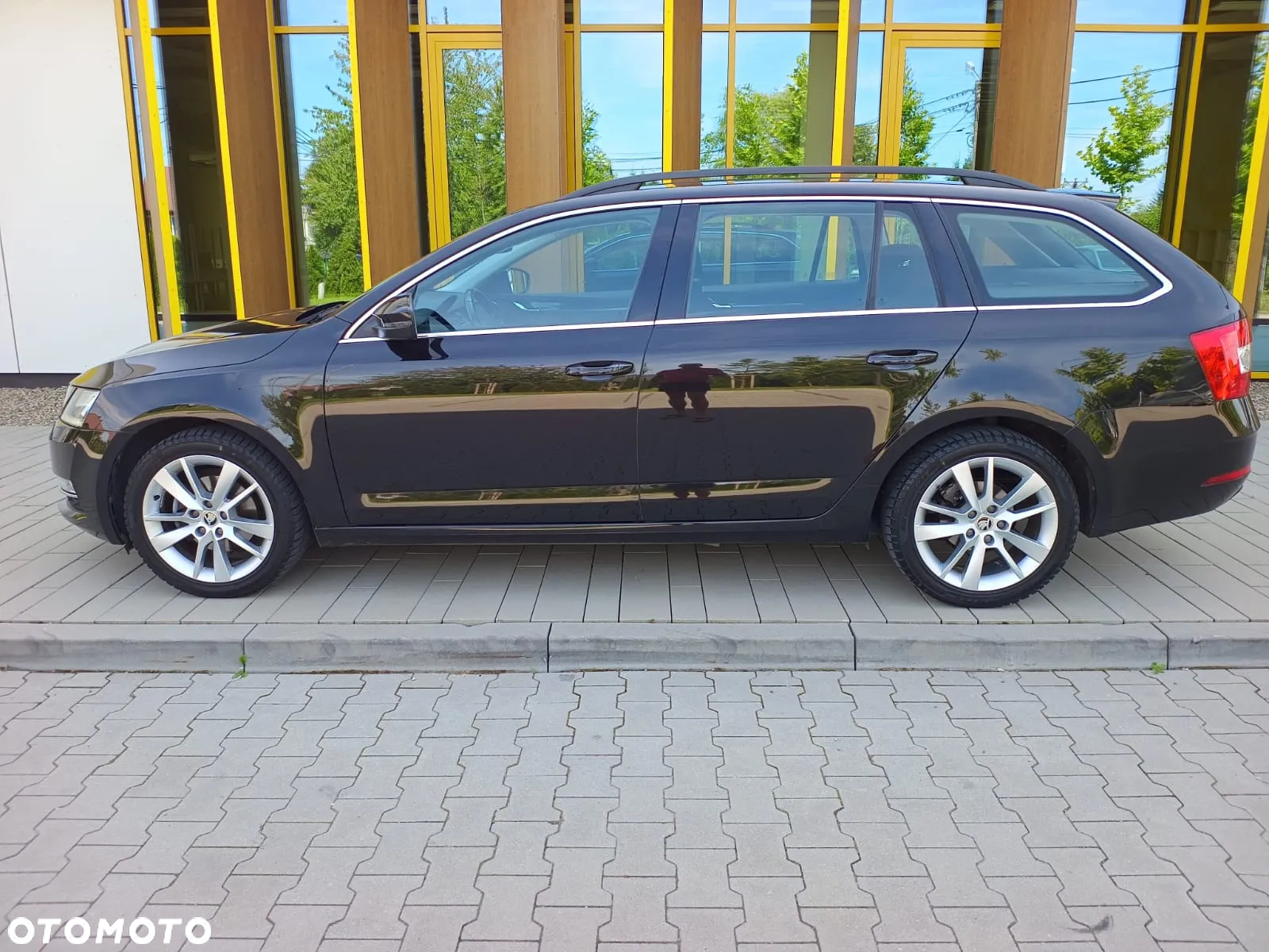 Skoda Octavia 1.5 TSI ACT Style DSG - 25