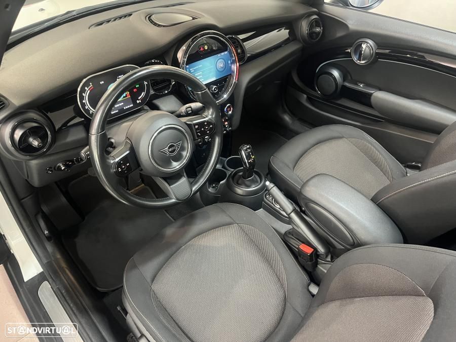 MINI Cabrio Cooper Premium Classic Auto - 15