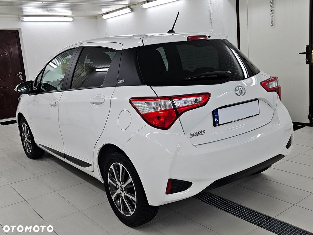 Toyota Yaris 1.5 Premium - 13