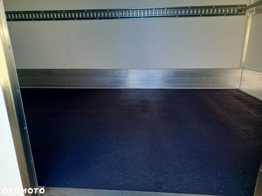 Iveco Daily / Pewny partner w biznesie ! - 21