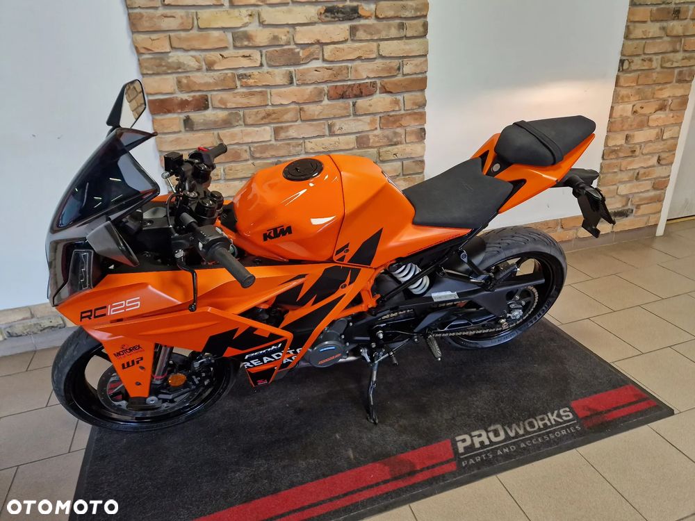 KTM RC 125 - 6