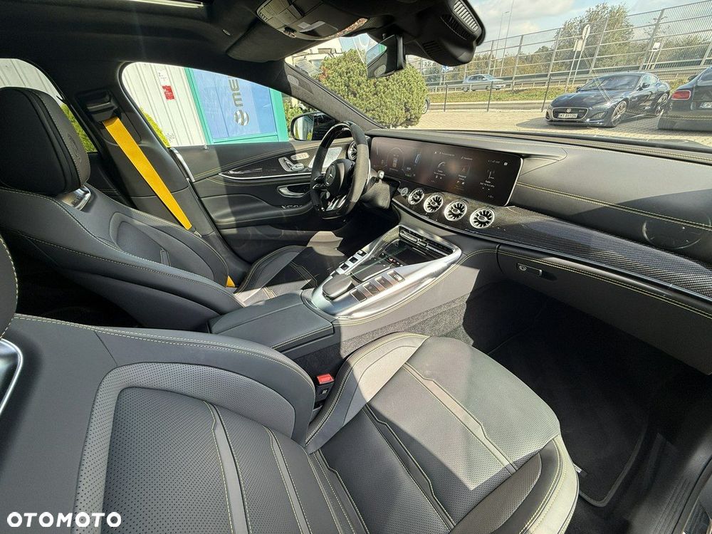 Mercedes-Benz AMG GT - 17