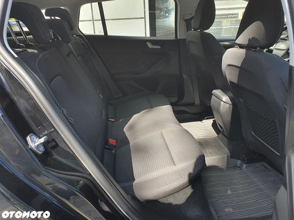 Ford Focus SW 1.5 EcoBoost Titanium - 25