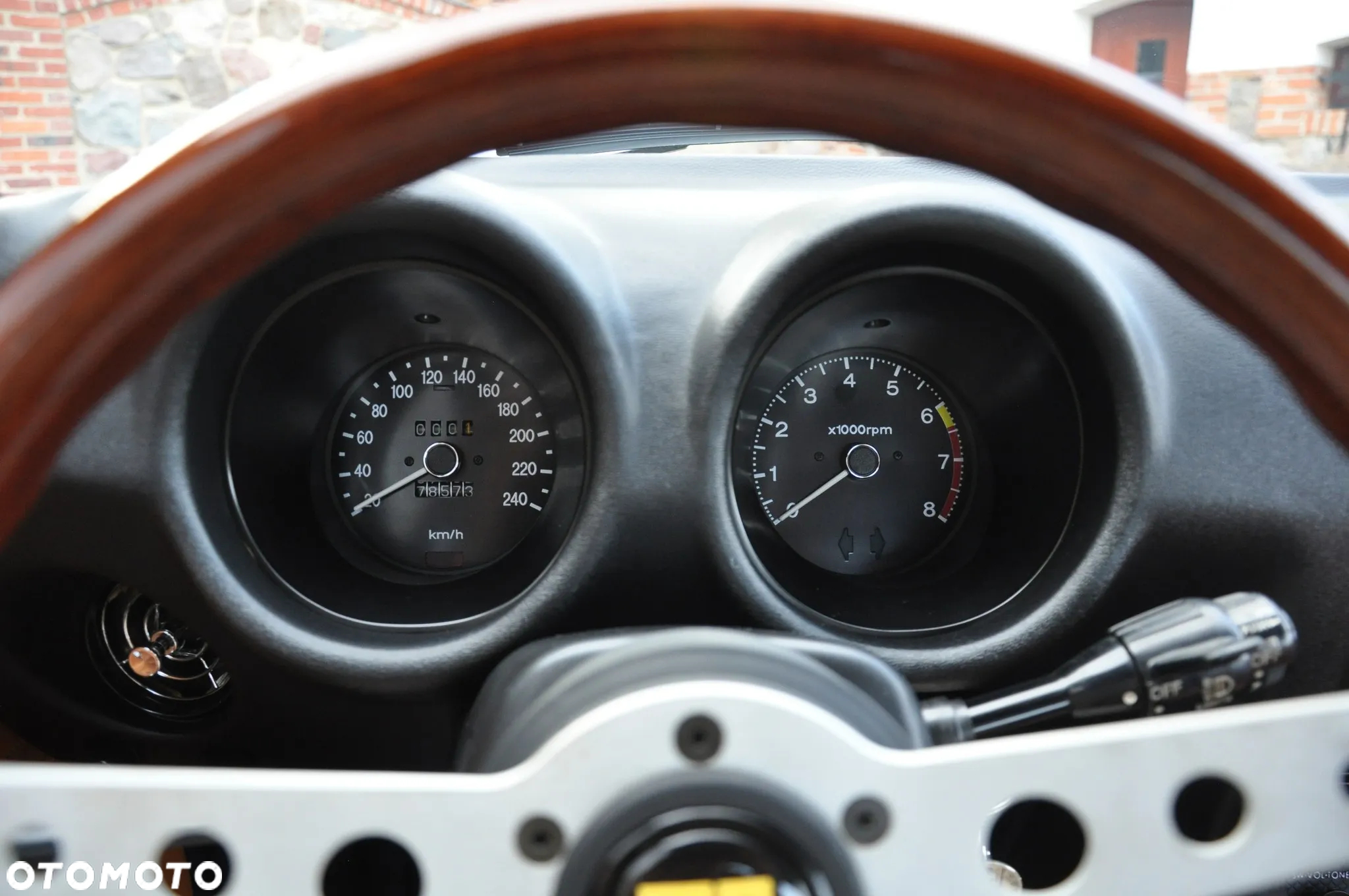 Nissan 280 ZX - 32