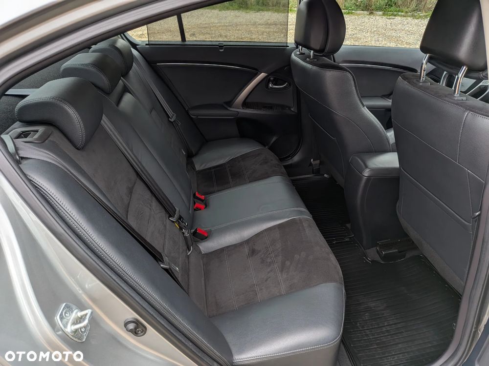 Toyota Avensis 1.8 Sol plus NAVI MS - 8