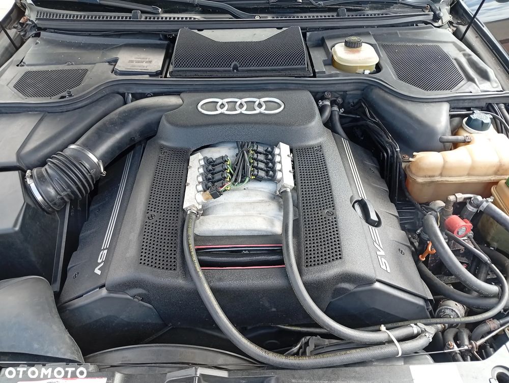 Audi S8 - 27
