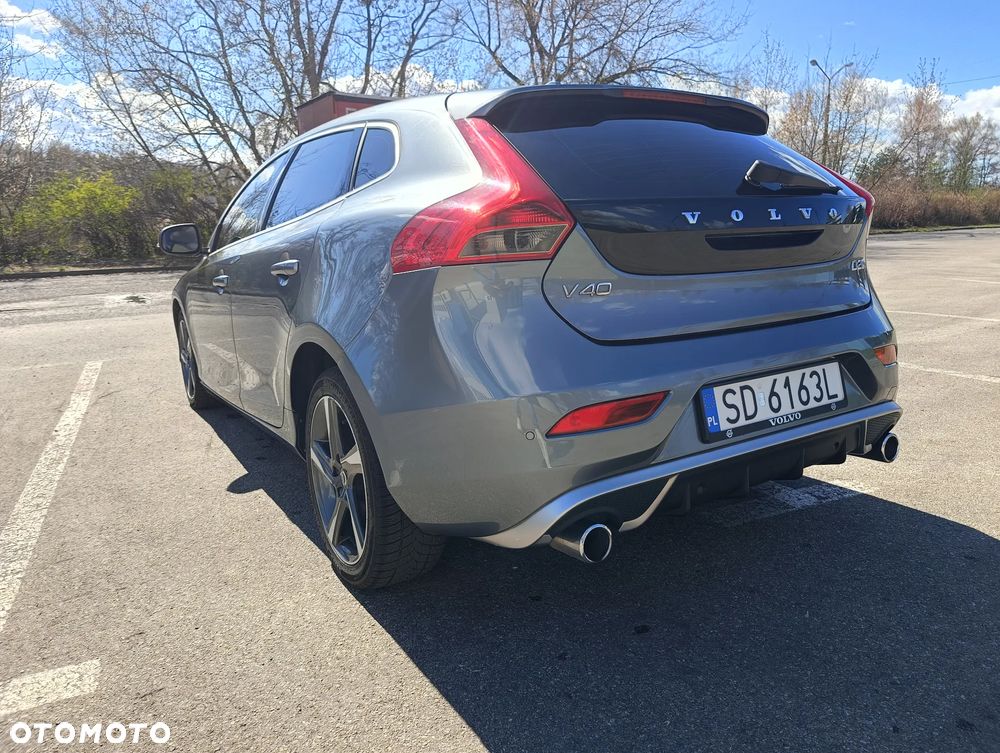 Volvo V40 D2 Geartronic RDesign - 12