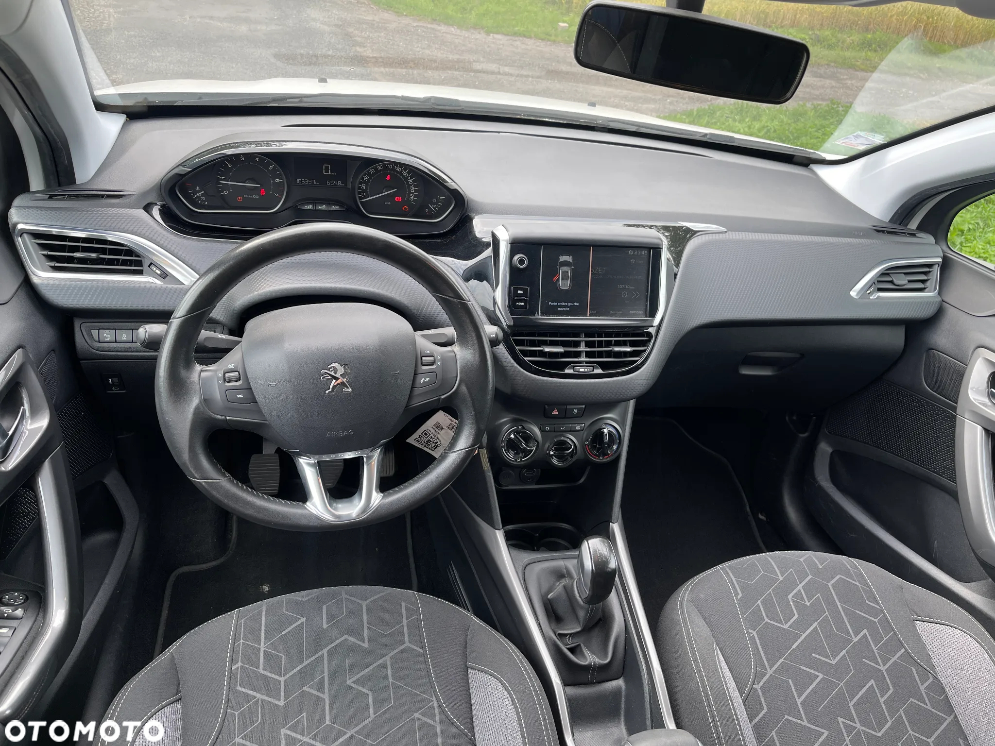 Peugeot 2008 1.2 Pure Tech Style - 8