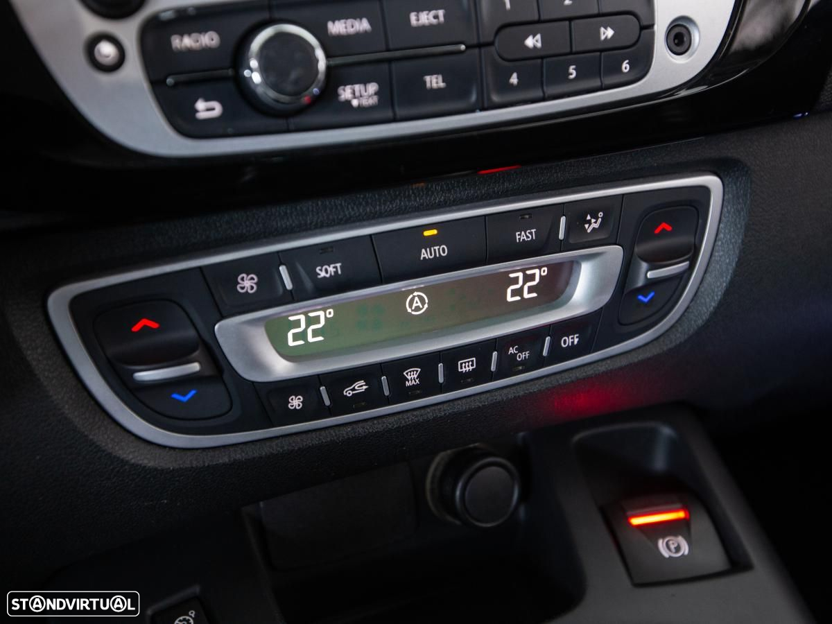 Renault Mégane Scénic - 17