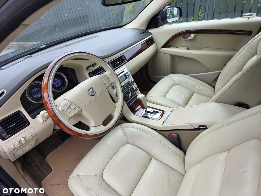 Volvo V70 2.5T Summum - 7