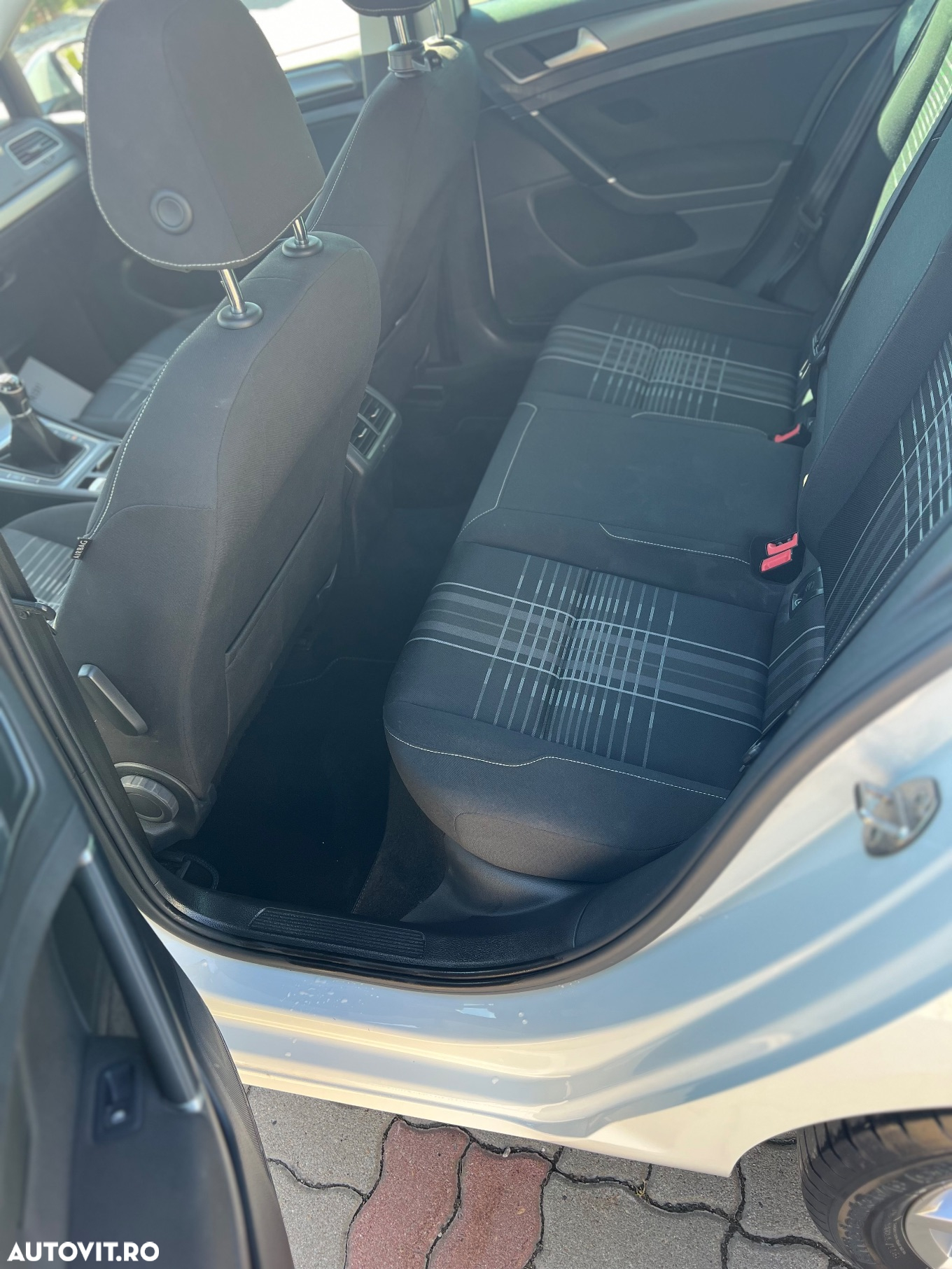 Volkswagen Golf 1.6 TDI BlueMotion Technology Lounge - 14