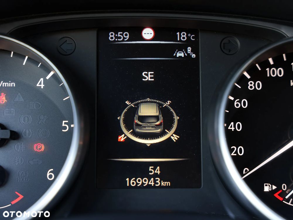 Nissan Qashqai 1.6 DCi Tekna+ - 32