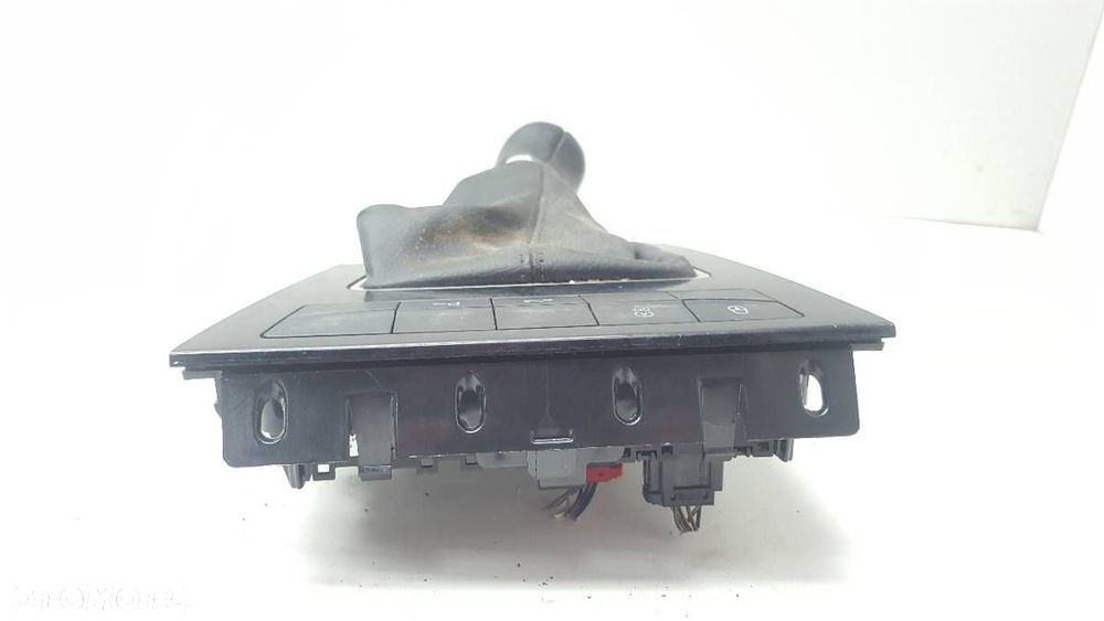 MIESZEK GAŁKA BIEGÓW SKODA OCTAVIA III 2019 EUROPA - 5