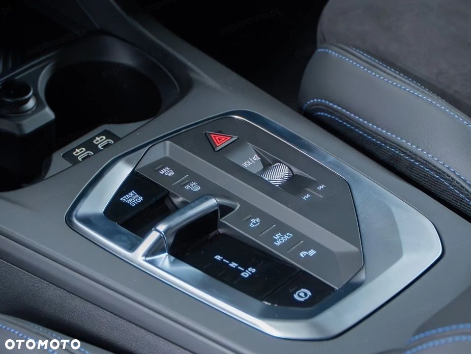 BMW Seria 1 120 mHEV - 16