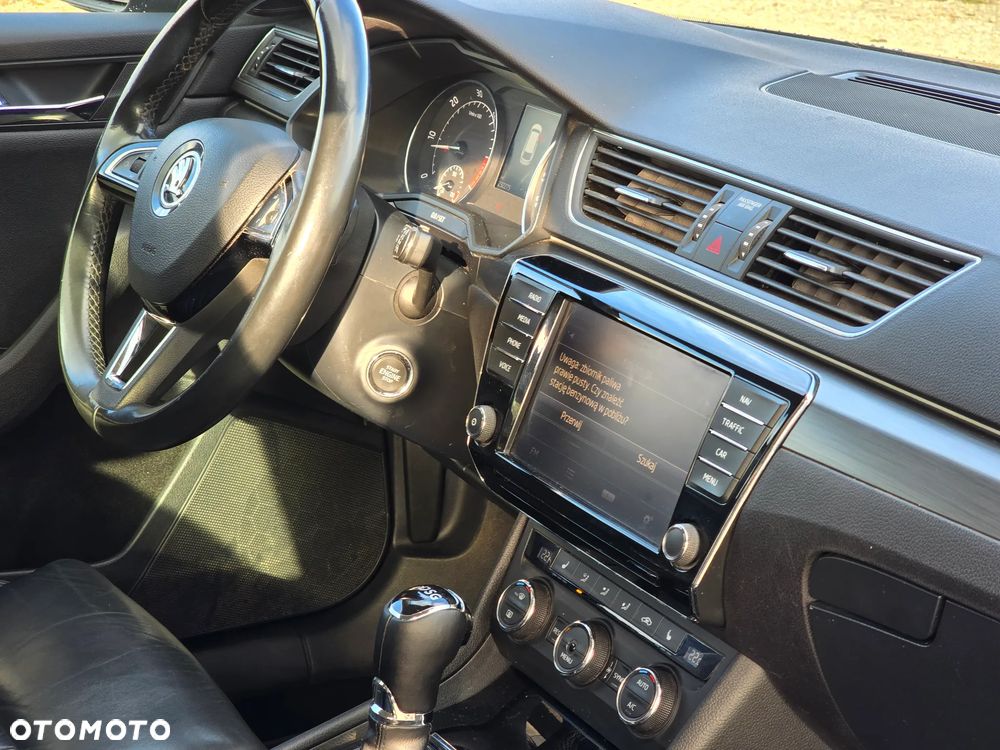 Skoda Superb 2.0 TDI DSG Premium Edition - 12