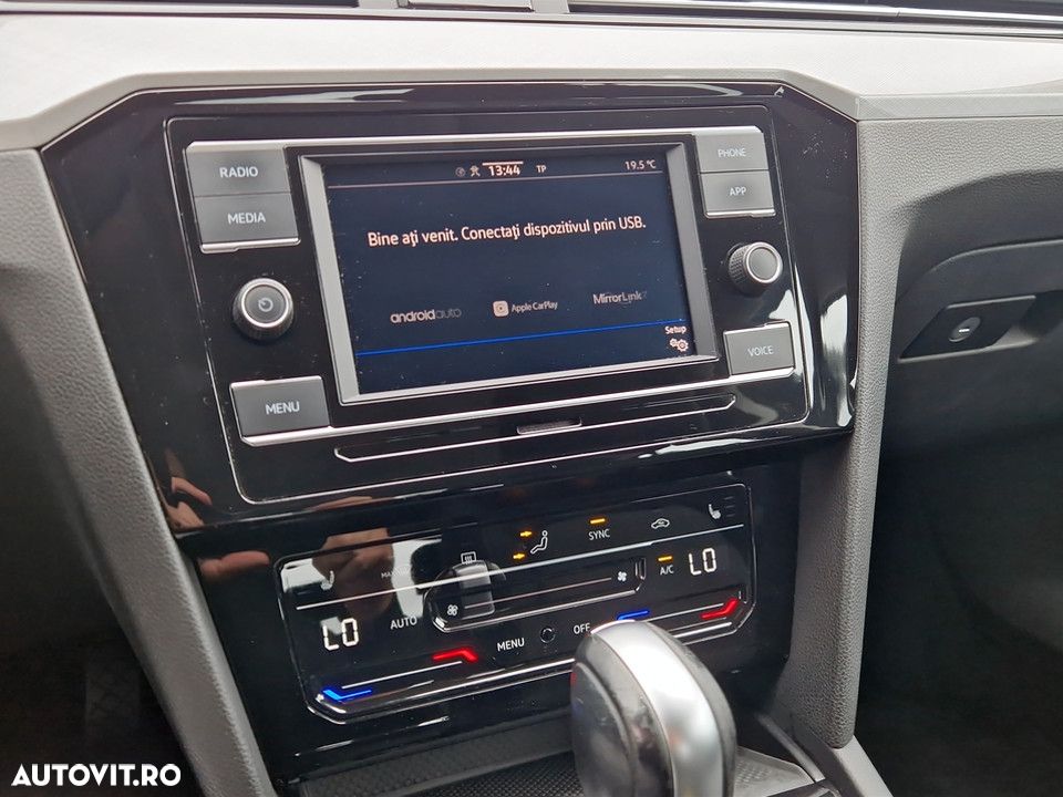 Volkswagen Passat 1.5 TSI ACT DSG Comfortline - 22