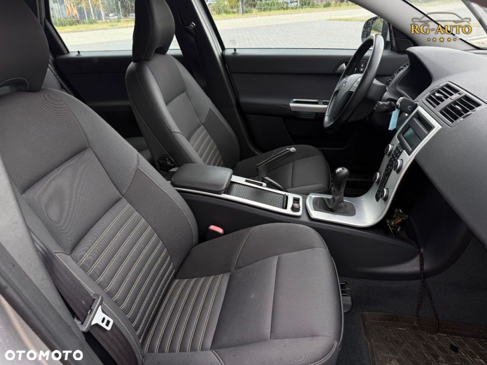 Volvo V50 - 21
