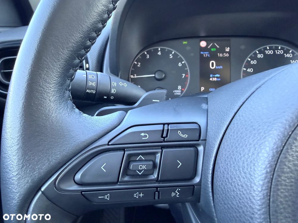 Toyota Yaris 1.5 Comfort CVT - 17