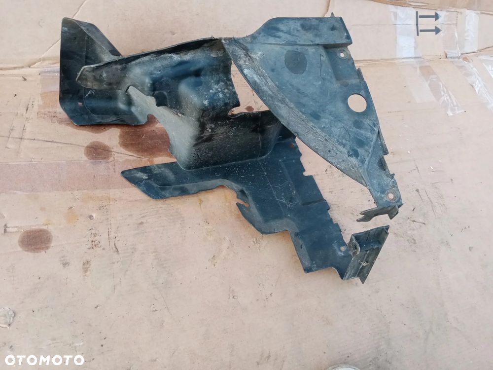 Kierownica powietrza prawa Audi A8 D3 Lift 4E0117336J - 3
