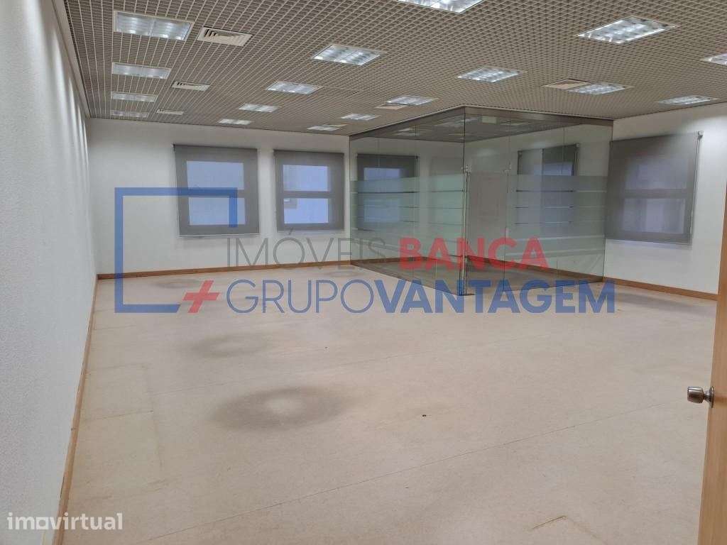 Loja, para venda, Póvoa de Varzim - Póvoa de Varzim - Grande imagem: 4/6