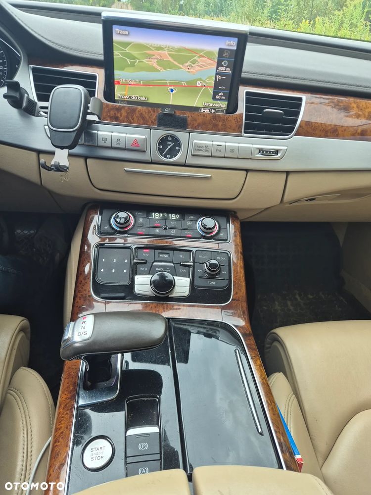 Audi A8 4.2 TDI Quattro - 9