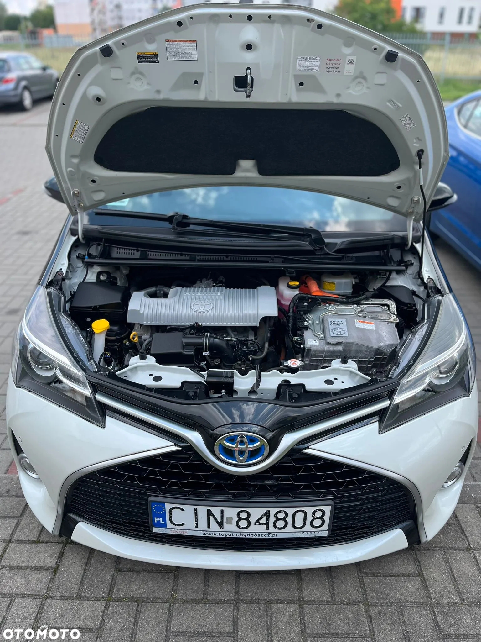 Toyota Yaris Hybrid 100 Selection Pure - 28